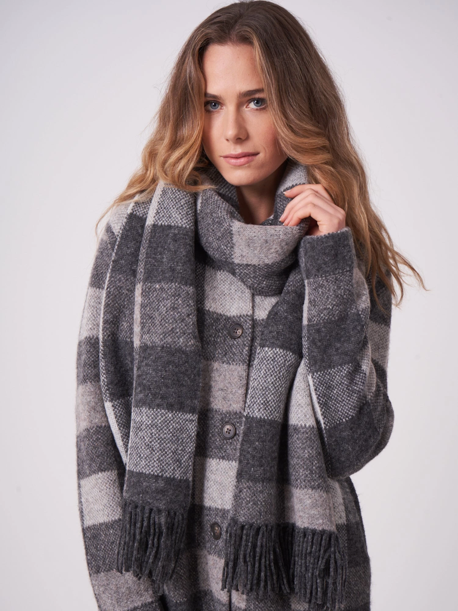 REPEAT FOULARD CARREAU