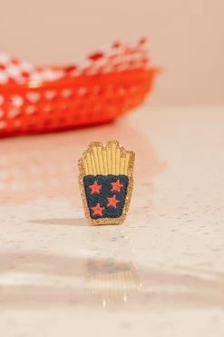 DES PETITS HAUTS BROCHE PRINS