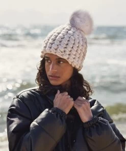 SOLID BEANIE MARZIPAN